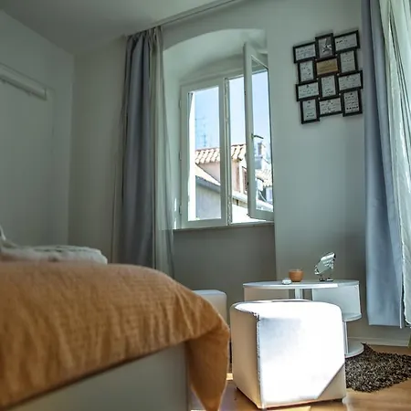 Apartmán West *